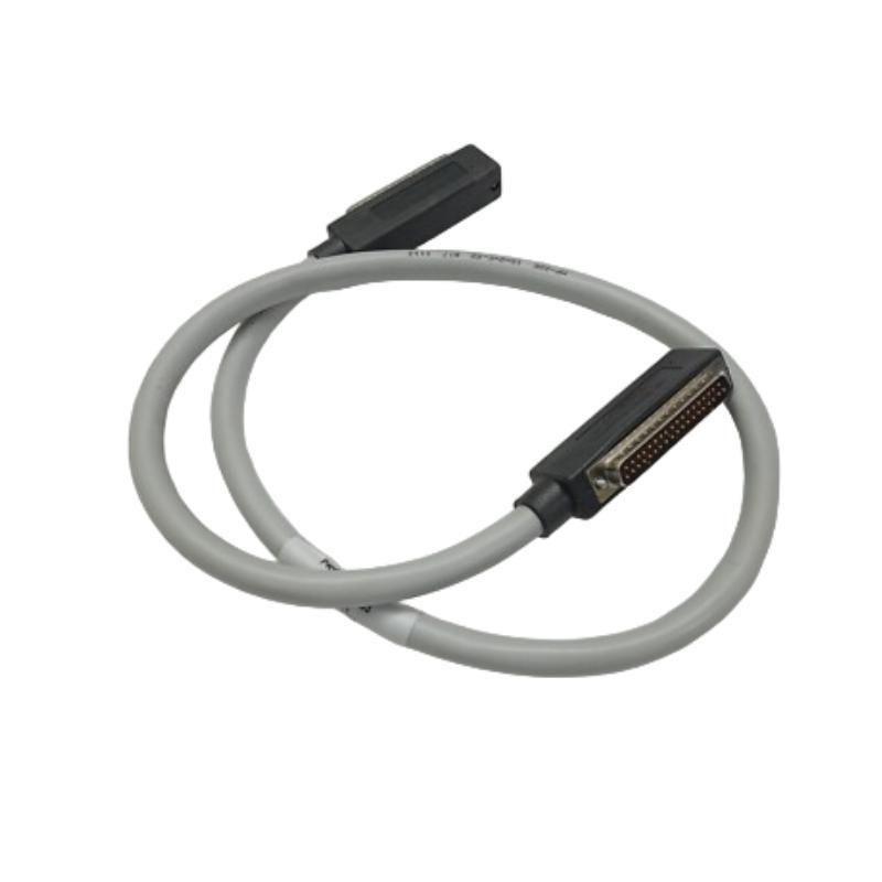 Schneider 140XCA71709 Backplane extension cable